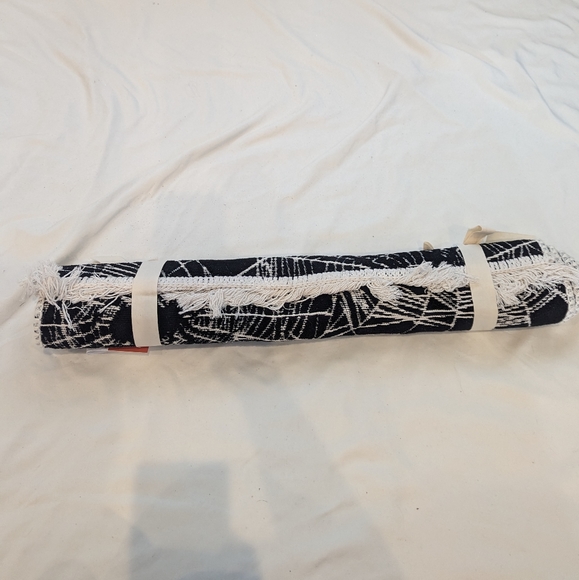 Spiderweb rug - Picture 5 of 5